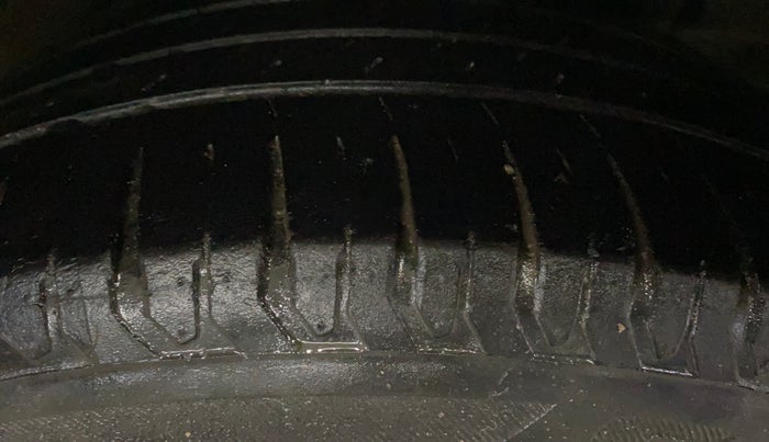 2022 Hyundai Verna SX (O)1.5 VTVT, Petrol, Manual, 45,558 km, Left Rear Tyre Tread