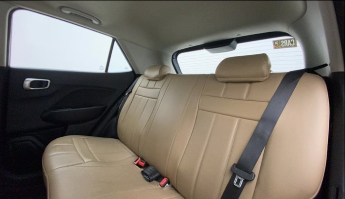 2020 Hyundai VENUE SX PLUS 1.0 TURBO DCT, Petrol, Automatic, 34,035 km, Right Side Rear Door Cabin