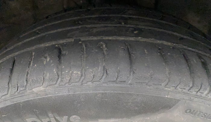 2020 Hyundai VENUE SX PLUS 1.0 TURBO DCT, Petrol, Automatic, 34,035 km, Right Front Tyre Tread