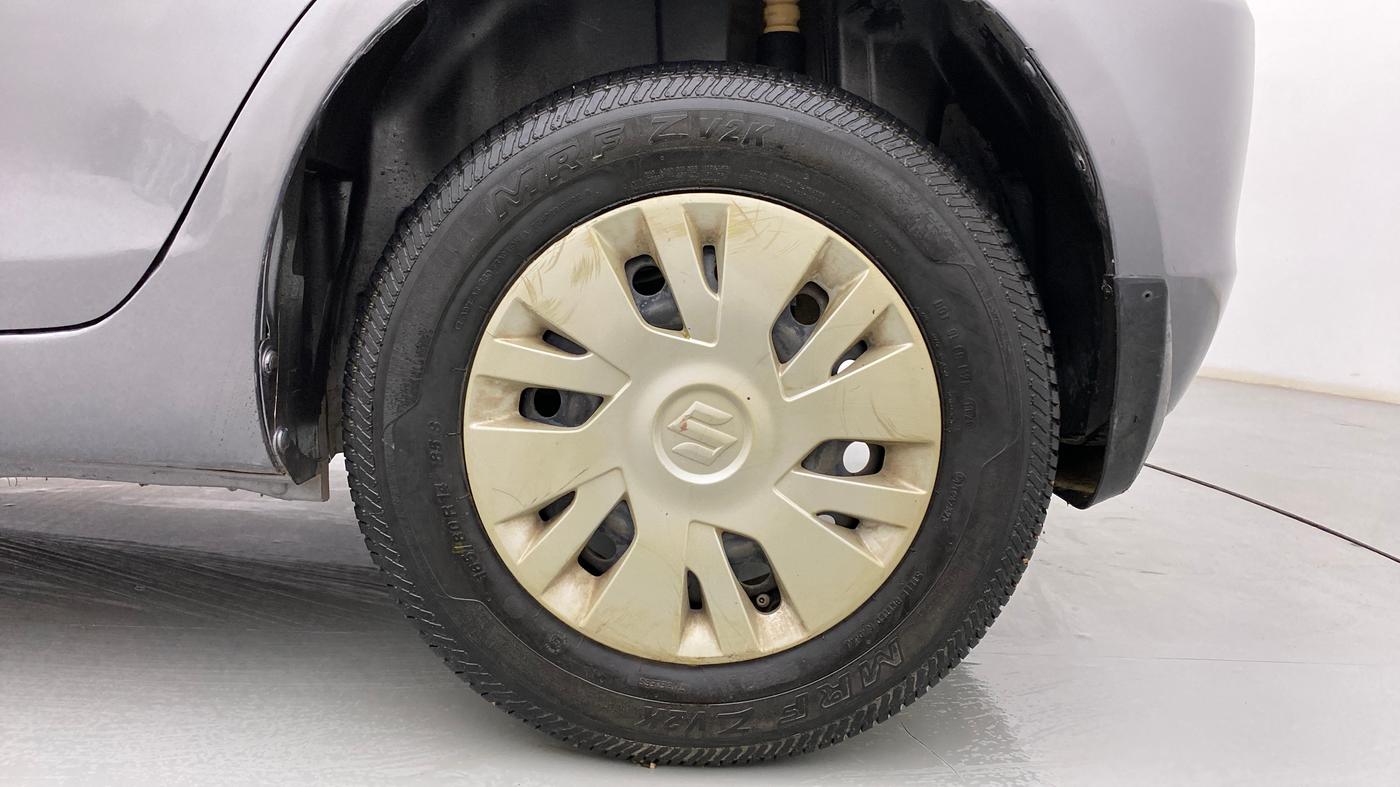 2013 Maruti Swift VXI, Petrol, Manual, 69,428 km, Left Rear Wheel