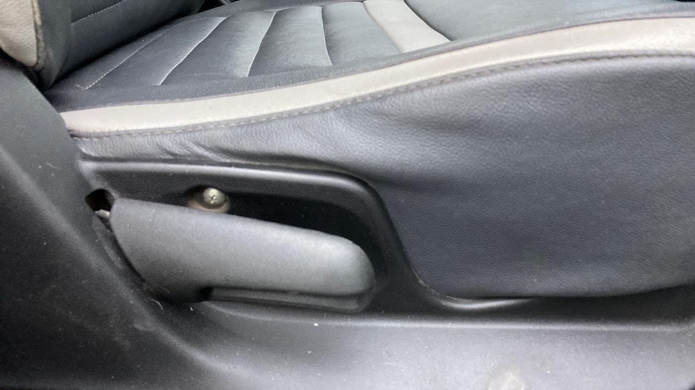 2013 Maruti Swift VXI, Petrol, Manual, 69,428 km, Driver Side Adjustment Panel