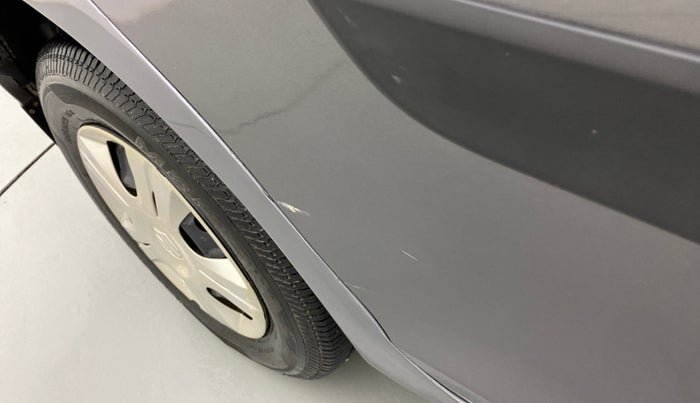 2013 Maruti Swift VXI, Petrol, Manual, 69,428 km, Right rear door - Slightly dented