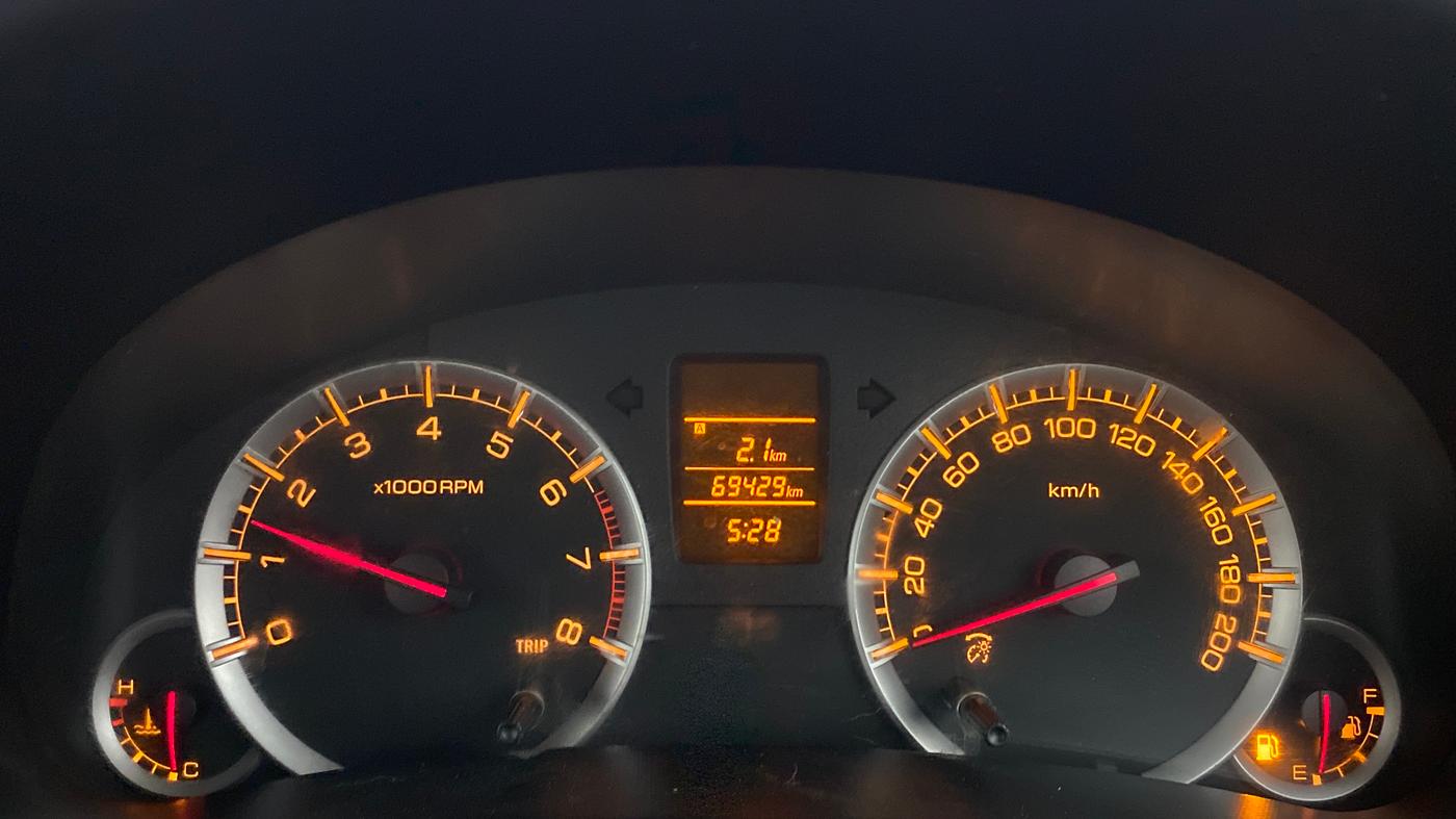 2013 Maruti Swift VXI, Petrol, Manual, 69,428 km, Odometer Image