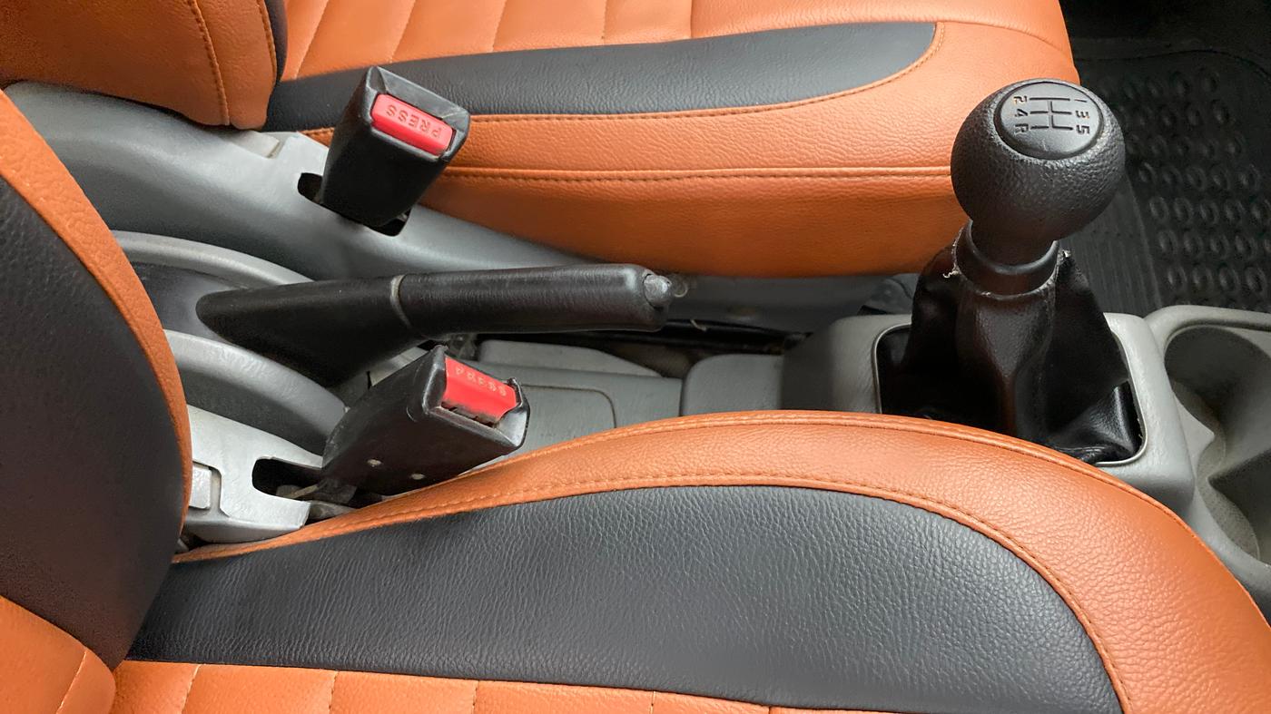 2011 Maruti Alto K10 VXI, CNG, Manual, 88,421 km, Gear Lever