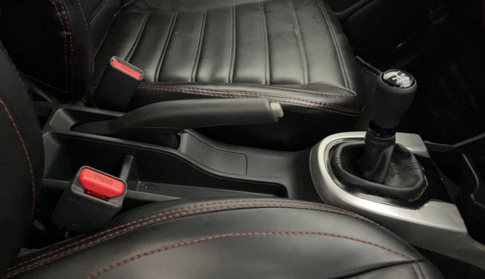 2020 Honda WR-V 1.2L I-VTEC S MT, CNG, Manual, 56,680 km, Gear Lever