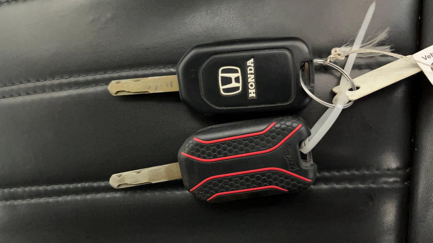 2020 Honda WR-V 1.2L I-VTEC S MT, CNG, Manual, 56,680 km, Key Close Up