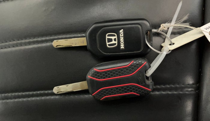 2020 Honda WR-V 1.2L I-VTEC S MT, CNG, Manual, 56,680 km, Key Close Up
