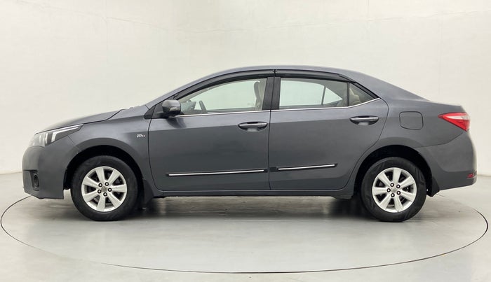 2016 Toyota Corolla Altis G, Petrol, Manual, 76,561 km, Left Side