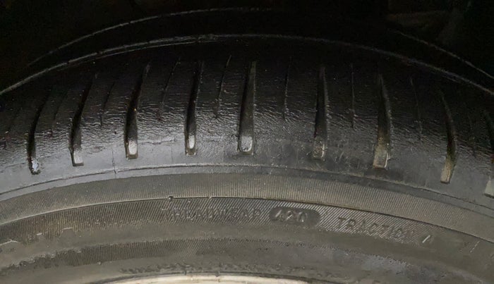 2016 Tata Tiago XZ DIESEL, Diesel, Manual, 77,558 km, Right Front Tyre Tread