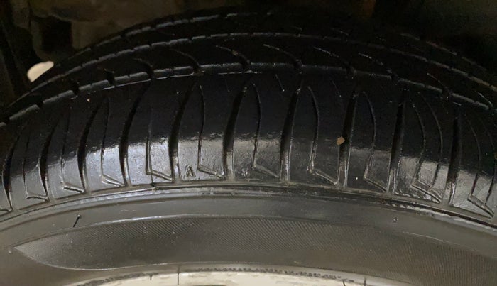 2016 Tata Tiago XZ DIESEL, Diesel, Manual, 77,558 km, Right Rear Tyre Tread