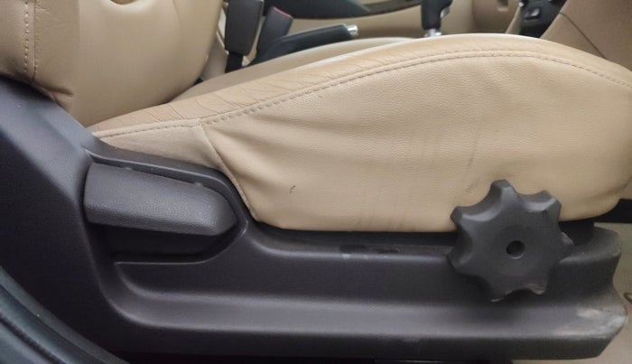 2013 Hyundai Verna FLUIDIC 1.6 VTVT SX, Petrol, Manual, 53,145 km, Driver Side Adjustment Panel