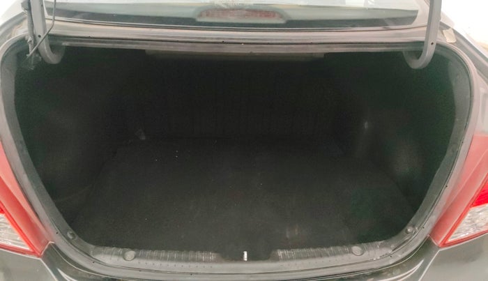 2013 Hyundai Verna FLUIDIC 1.6 VTVT SX, Petrol, Manual, 53,145 km, Boot Inside