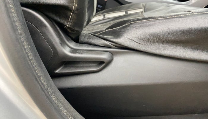 2020 Tata NEXON XM PETROL, Petrol, Manual, 59,069 km, Driver Side Adjustment Panel