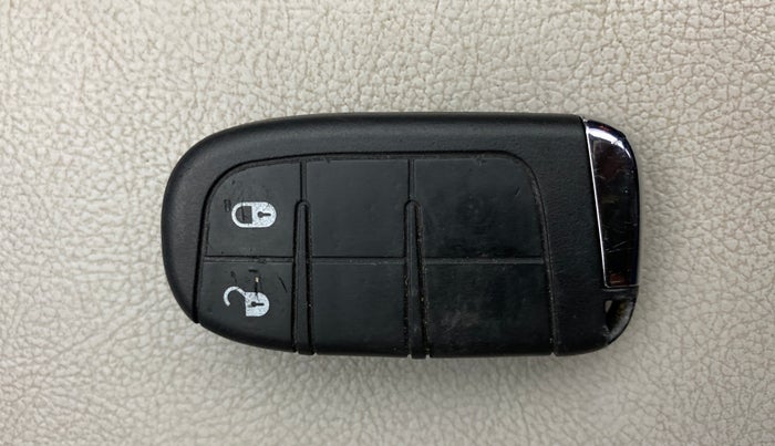 2017 Jeep Compass LIMITED 1.4 PETROL AT, Petrol, Automatic, 70,516 km, Key Close Up