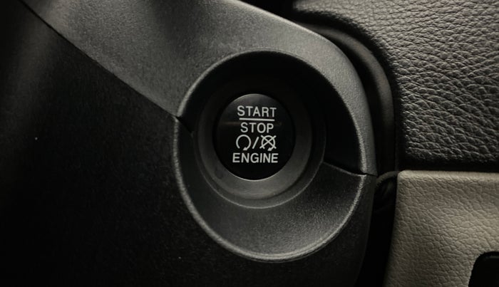 2017 Jeep Compass LIMITED 1.4 PETROL AT, Petrol, Automatic, 70,516 km, Keyless Start/ Stop Button