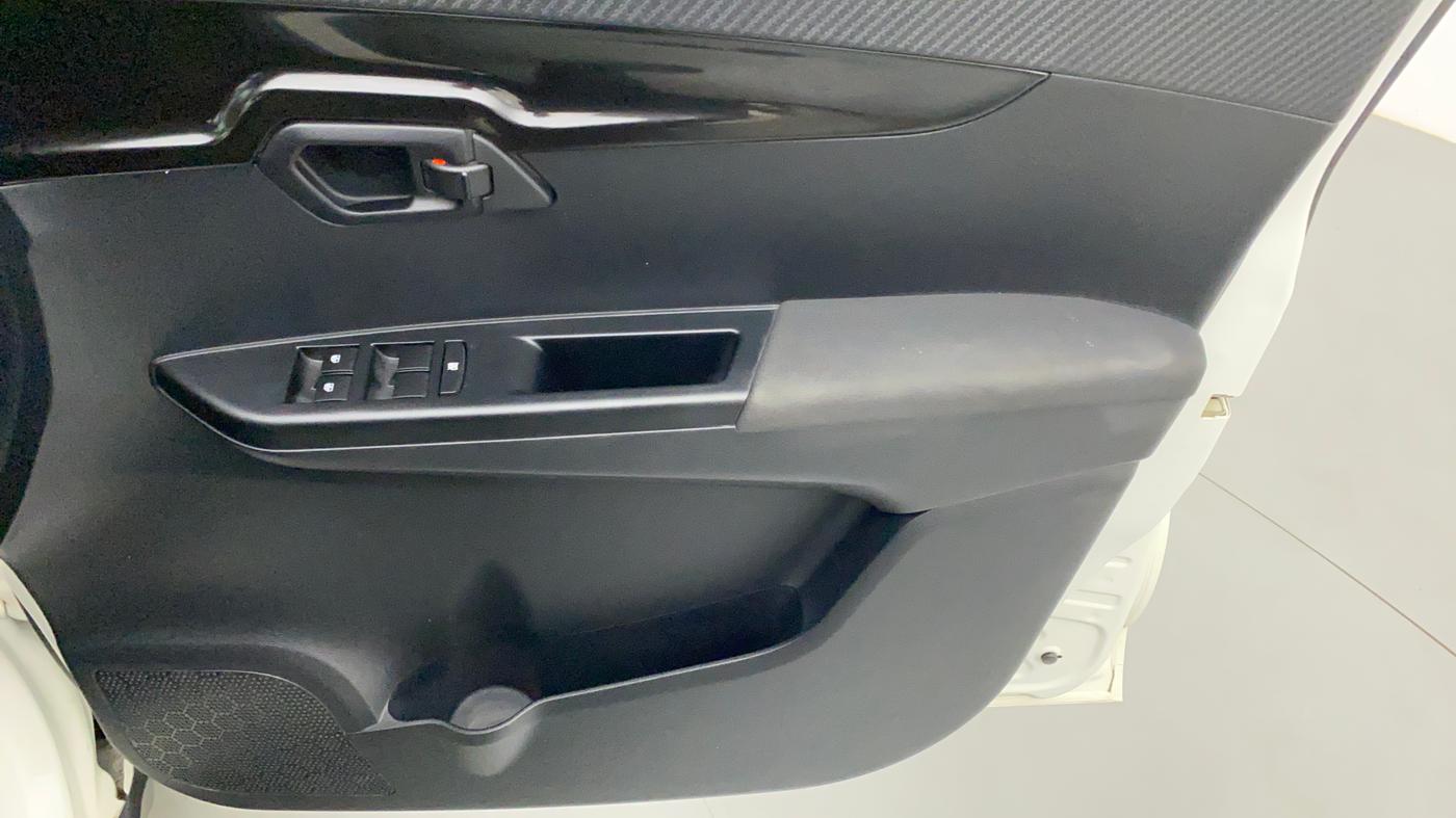 2020 Mahindra KUV 100 NXT K8 6 STR, Petrol, Manual, 15,478 km, Driver Side Door Panels Control