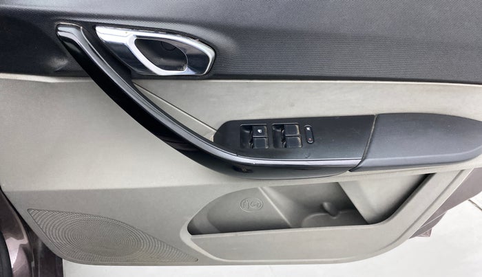 2018 Tata Tiago XZA PETROL, Petrol, Automatic, 86,491 km, Driver Side Door Panels Control