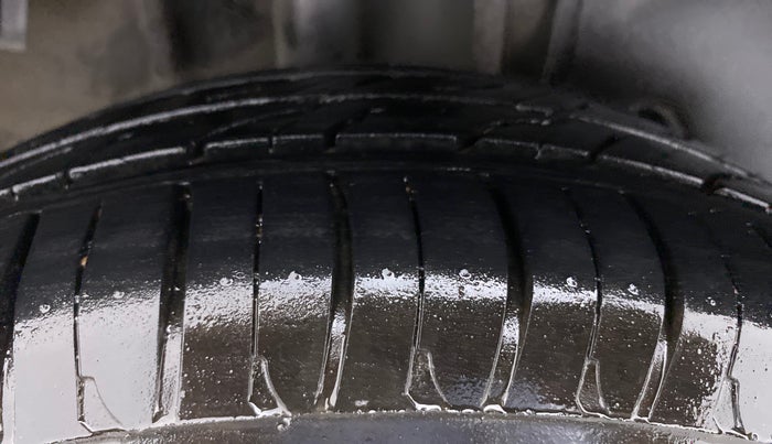 2018 Tata Tiago XZA PETROL, Petrol, Automatic, 86,491 km, Right Rear Tyre Tread