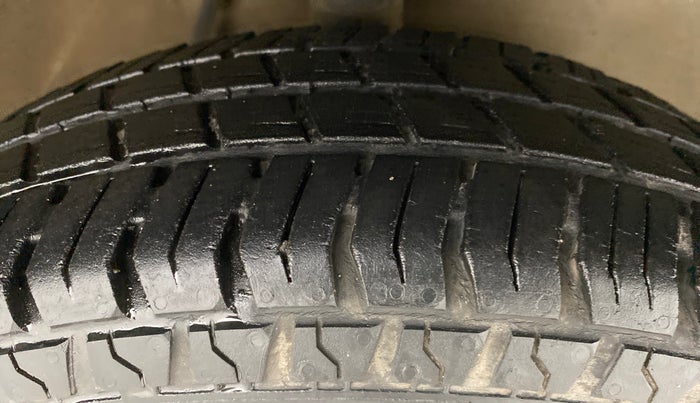 2018 Maruti Alto 800 LXI, Petrol, Manual, 42,465 km, Right Front Tyre Tread