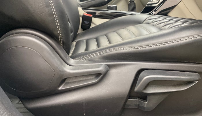 2022 Tata NEXON XZ PLUS PETROL, Petrol, Manual, 38,430 km, Driver Side Adjustment Panel