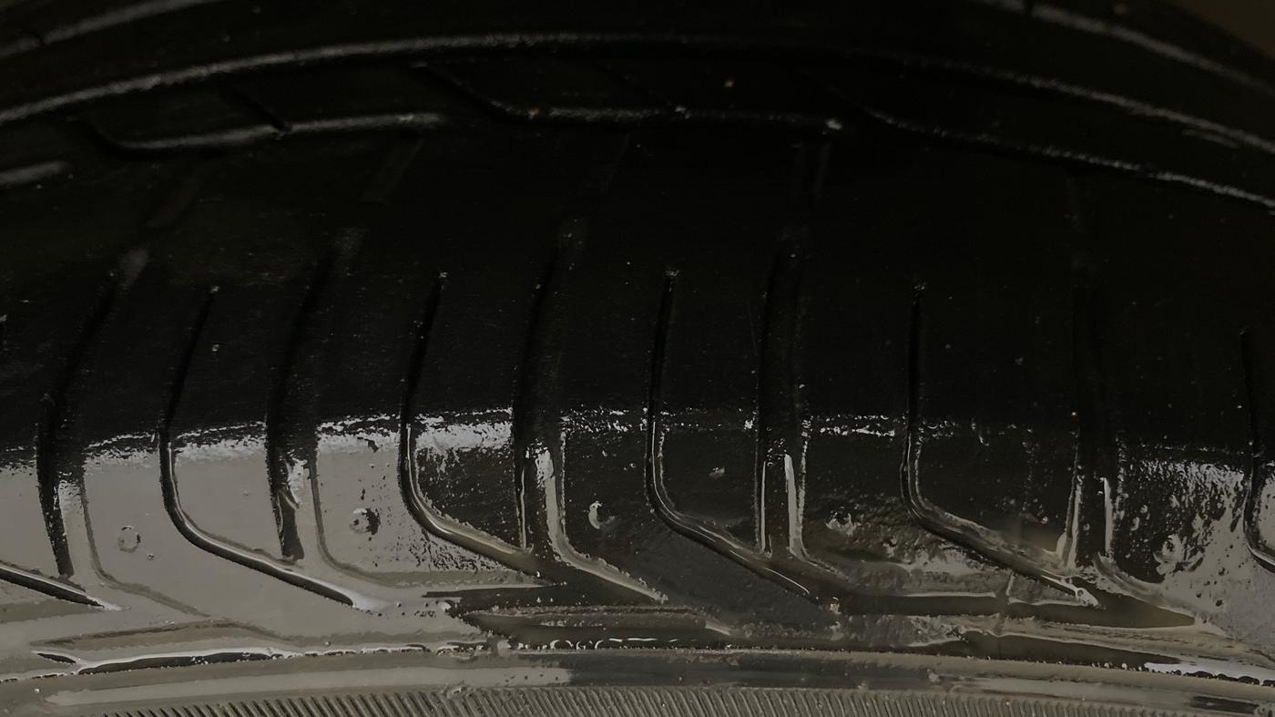 2022 Tata NEXON XZ PLUS PETROL, Petrol, Manual, 38,430 km, Right Front Tyre Tread