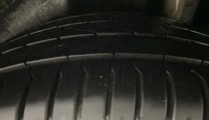 2020 Ford Figo Aspire TITANIUM1.5 DIESEL, Diesel, Manual, 55,132 km, Left Rear Tyre Tread