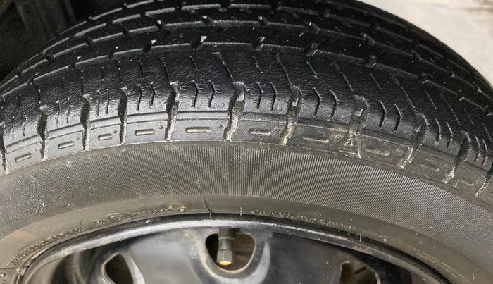 2014 Maruti Alto K10 VXI, Petrol, Manual, 1,00,475 km, Left Rear Tyre Tread