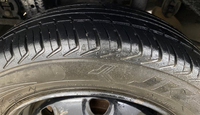 2014 Maruti Alto K10 VXI, Petrol, Manual, 1,00,475 km, Right Rear Tyre Tread