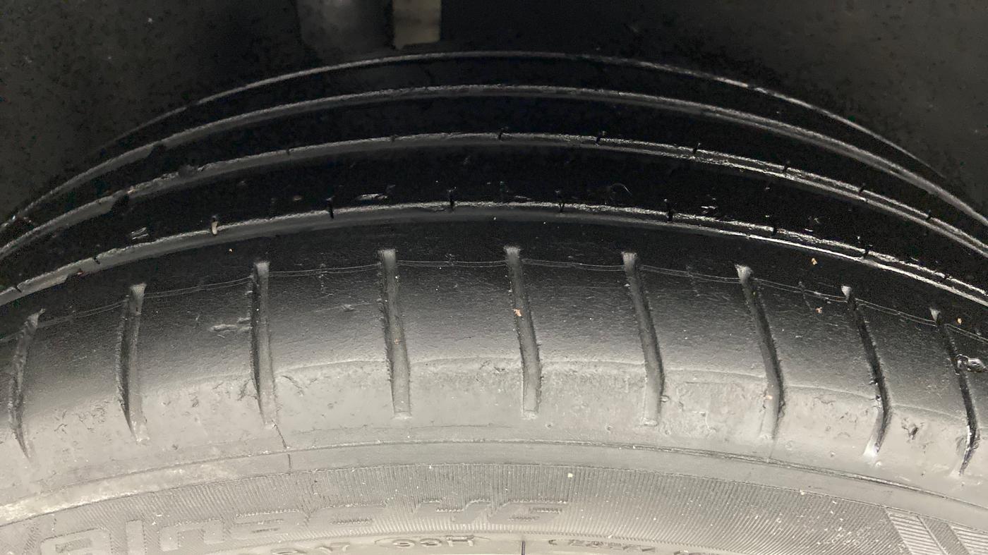 2017 Ford Ecosport 1.5 TDCI TITANIUM PLUS, Diesel, Manual, Right Rear Tyre Tread