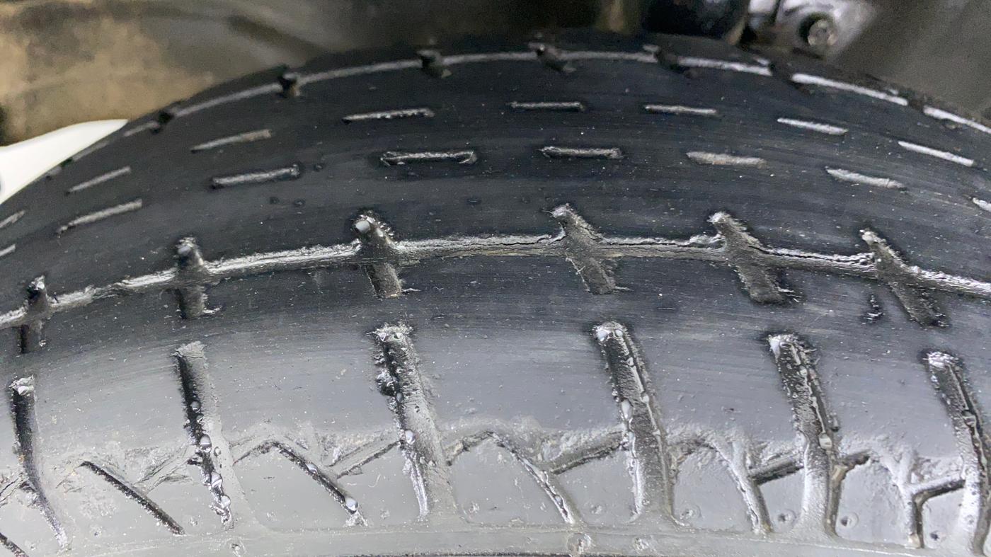 2013 Maruti Wagon R 1.0 LXI, Petrol, Manual, 30,775 km, Left Front Tyre Tread