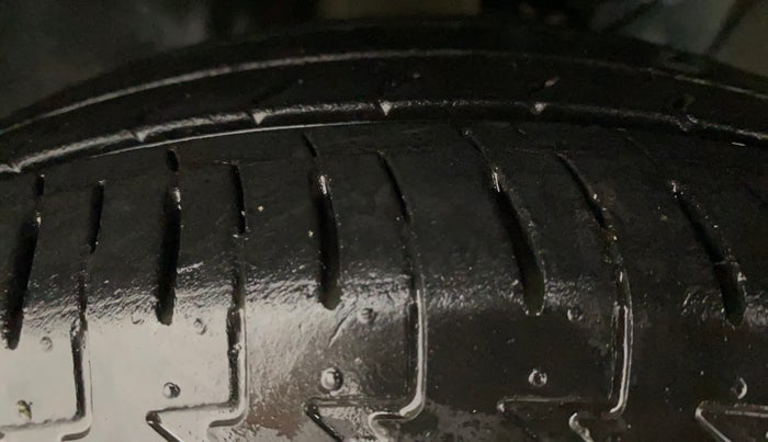 2020 Maruti IGNIS ALPHA 1.2, Petrol, Manual, 26,270 km, Left Front Tyre Tread