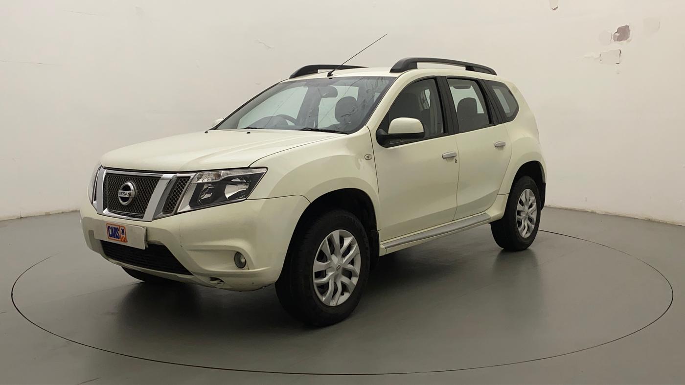 2015 Nissan Terrano XL (P), Petrol, Manual, 45,564 km, Left Front Diagonal