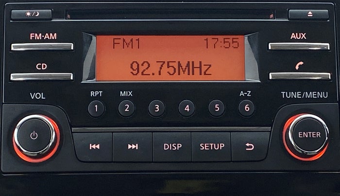 2017 Nissan Micra XV CVT, Petrol, Automatic, 28,805 km, Infotainment System