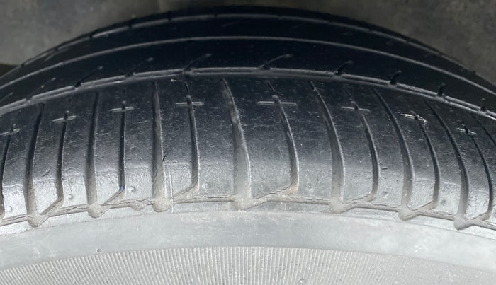 2017 Nissan Micra XV CVT, Petrol, Automatic, 28,805 km, Right Rear Tyre Tread