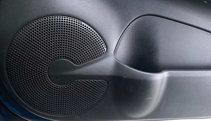 2017 Nissan Micra XV CVT, Petrol, Automatic, 28,805 km, Speaker