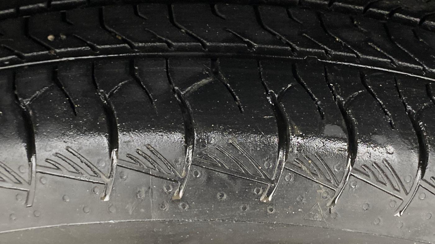 2024 Toyota URBAN CRUISER HYRYDER S AT NEO DRIVE, Petrol, Automatic, 32,572 km, Left Rear Tyre Tread