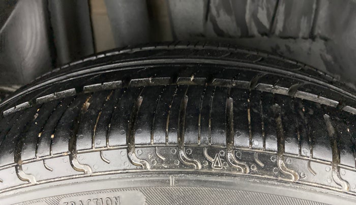 2018 Maruti Dzire ZDI PLUS AMT, Diesel, Automatic, 66,041 km, Right Rear Tyre Tread