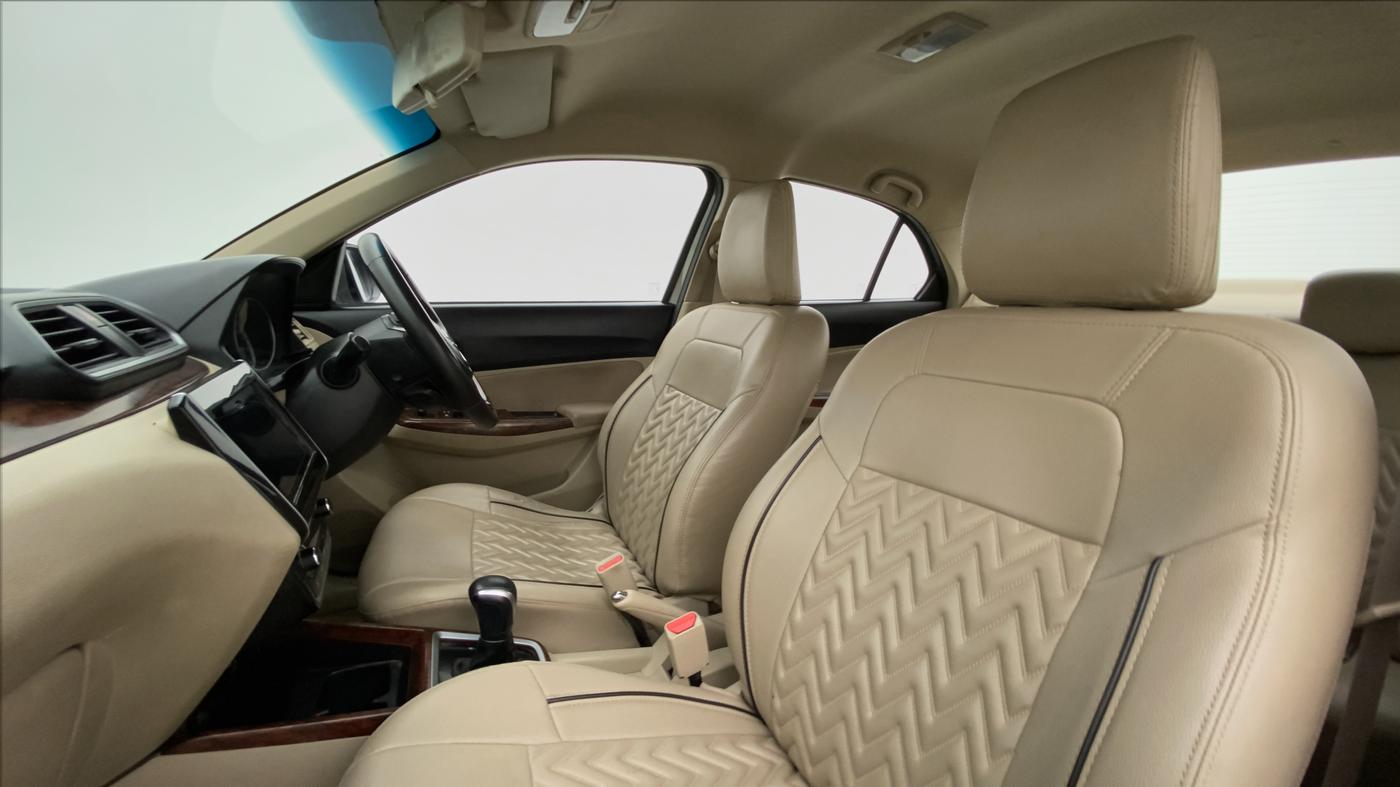2018 Maruti Dzire ZDI PLUS AMT, Diesel, Automatic, 66,041 km, Right Side Front Door Cabin