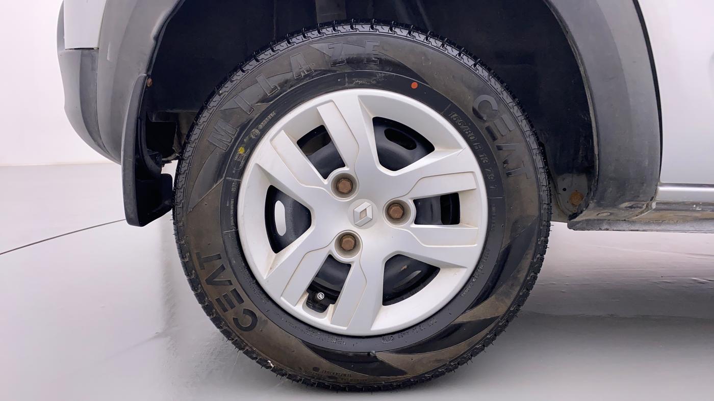 2016 Renault Kwid RXL, Petrol, Manual, 53,914 km, Right Rear Wheel