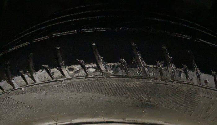 2021 Tata Tiago XT PETROL, CNG, Manual, 63,132 km, Right Front Tyre Tread