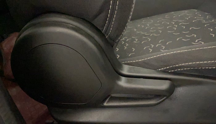 2021 Tata Tiago XT PETROL, CNG, Manual, 63,132 km, Driver Side Adjustment Panel