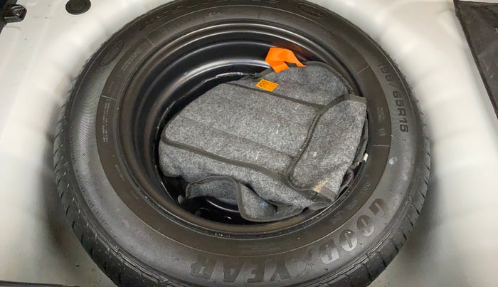 2024 Hyundai VENUE N LINE N8 1.0 TURBO DCT DUAL TONE, Petrol, Automatic, 9,719 km, Spare Tyre