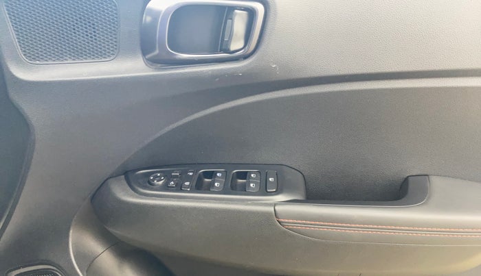 2024 Hyundai VENUE N LINE N8 1.0 TURBO DCT DUAL TONE, Petrol, Automatic, 9,719 km, Driver Side Door Panels Control