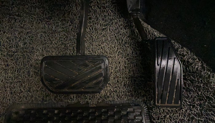 2019 Maruti XL6 ALPHA AT, Petrol, Automatic, 57,537 km, Pedals