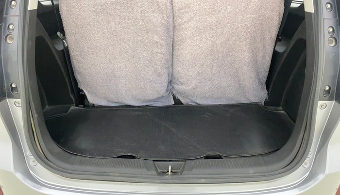 2019 Maruti XL6 ALPHA AT, Petrol, Automatic, 57,537 km, Boot Inside