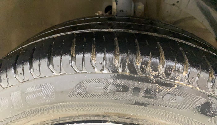 2019 Maruti XL6 ALPHA AT, Petrol, Automatic, 57,537 km, Right Front Tyre Tread