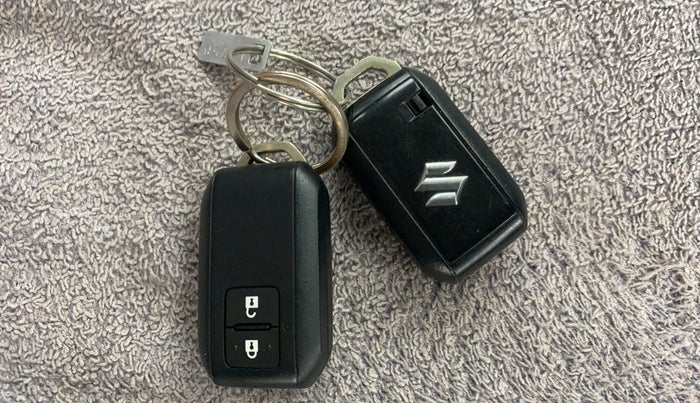 2019 Maruti XL6 ALPHA AT, Petrol, Automatic, 57,537 km, Key Close Up