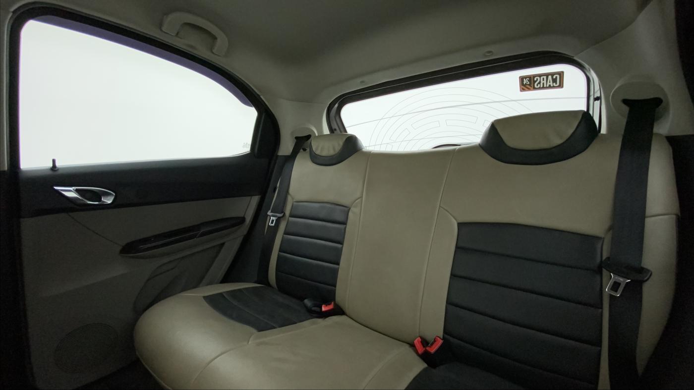 2016 Tata Tiago XZ PETROL, Petrol, Manual, 35,364 km, Right Side Rear Door Cabin