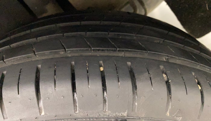 2021 Maruti Baleno ZETA CVT PETROL 1.2, Petrol, Automatic, 17,744 km, Left Rear Tyre Tread