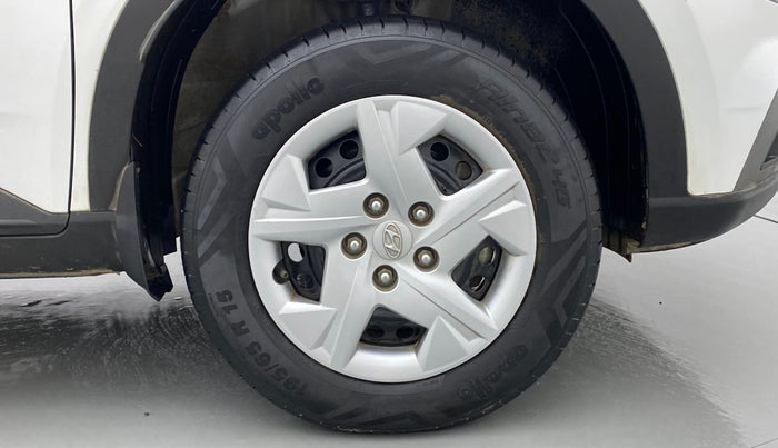 2021 Hyundai VENUE S 1.2, Petrol, Manual, 20,186 km, Right Front Wheel